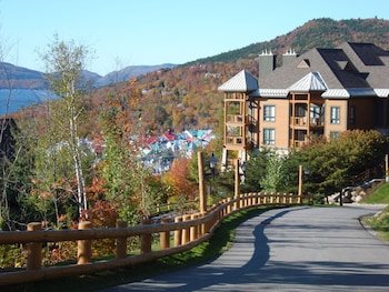 Equinoxe by Tremblant Sunstar