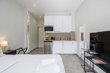 Omnia Pagrati Apartments