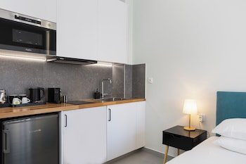 Omnia Pagrati Apartments