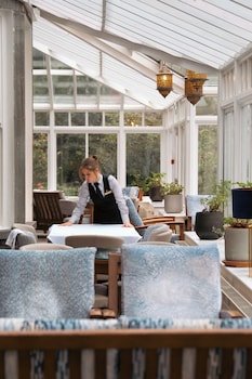 Lakeside Hotel & Spa