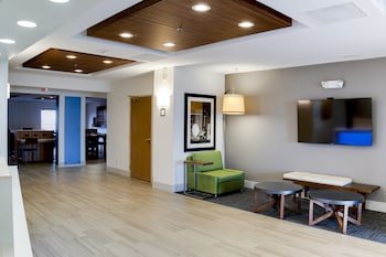 Holiday Inn Express Hotel & Suites Jacksonville
