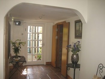Ashleigh House