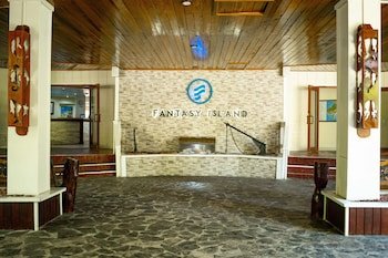 Fantasy Island Beach Resort Dive & Marina