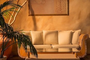 Alba Hotel