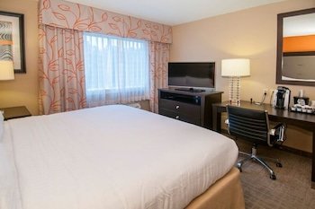 Holiday Inn & Suites Slidell