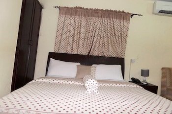 Peerage Retreat and Resort