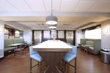 Hampton Inn Hays-North of I-70