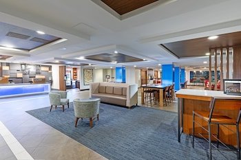 Holiday Inn Express Hotel & Suites Picayune
