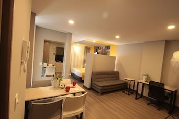 Suites Home 118 by SHG