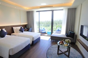 FLC Grand Hotel
