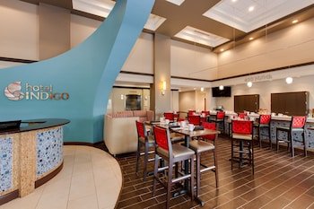 Hotel Indigo Chicago-Vernon Hills