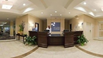 Holiday Inn Express Pembroke