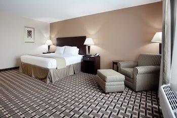 Holiday Inn Express Pembroke