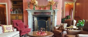Innisfree Bed & Breakfast By-The-Lake