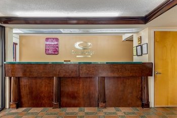 Econo Lodge Byron / Watson Blvd