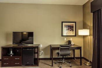 Holiday Inn Express Cheektowaga North East