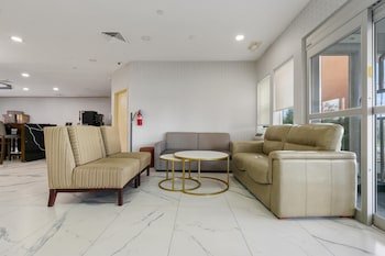Chicago Club Inn Suites