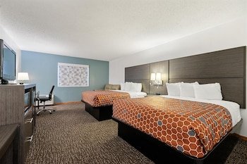 Chicago Club Inn Suites