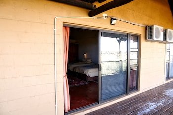 Auob Country Lodge