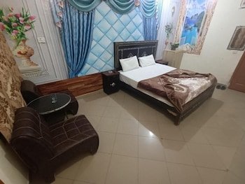 New Hajveri Hotel