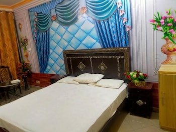 New Hajveri Hotel