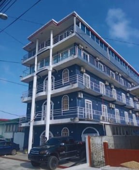 Brittany's Hotel