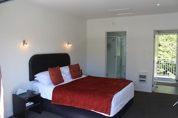The Grange Boutique B & B and Motel