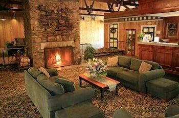 Sturbridge Host Hotel & Conference Center 