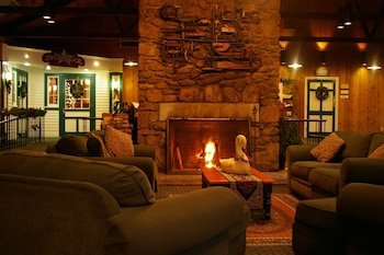 Sturbridge Host Hotel & Conference Center 