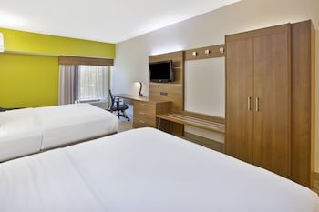 Holiday Inn Express Hotel & Suites Cincinnati Northeast-Milford