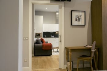 LEGAZPI DOCE Rooms & Suites