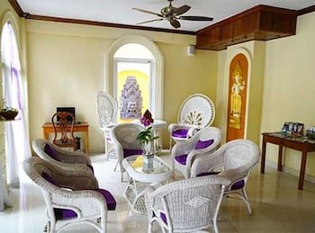 Paris Angkor Boutique Hotel