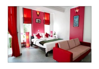 Paris Angkor Boutique Hotel