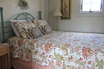 An English Garden Bed & Breakfast