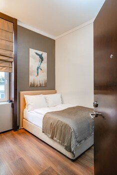 Quentin Design Hotel
