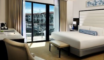 Naples Bay Resort