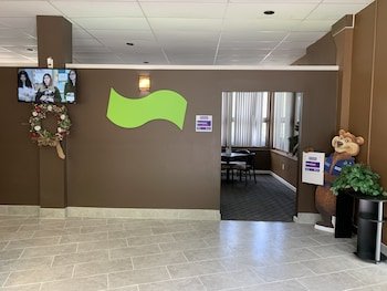 Travelodge by Wyndham Lake George NY