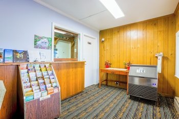 Relax Inn In Natural Bridge