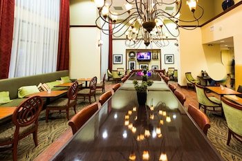 Hampton Inn & Suites Tomball