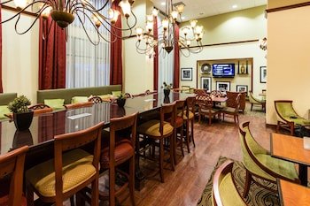 Hampton Inn & Suites Tomball