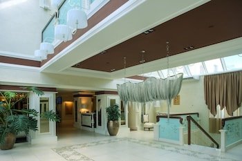 Hotel and Restaurant Dvor Podznoeva