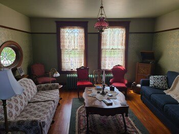 The Bissing House