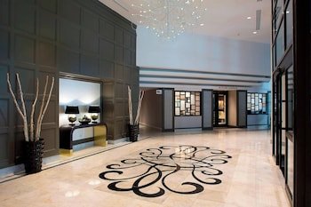 Marriott New Orleans Metairie at Lakeway