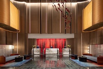 Hualuxe Shanghai Changfeng Park, an IHG Hotel