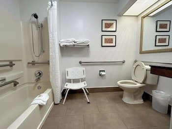 Comfort Suites
