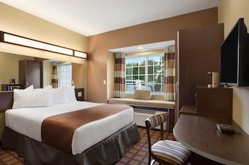 Microtel Inn & Suites by Wyndham Carrollton