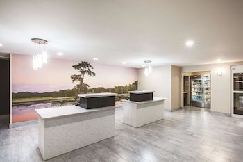 La Quinta Inn & Suites by Wyndham Walker - Denham Springs