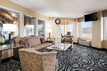 Quality Inn & Suites Menomonie 