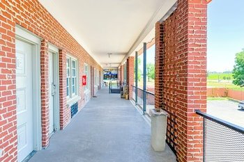 Sunrise Inn by OYO Albany