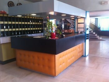 Hôtel authentic by balladins Rodez / Le Ségala